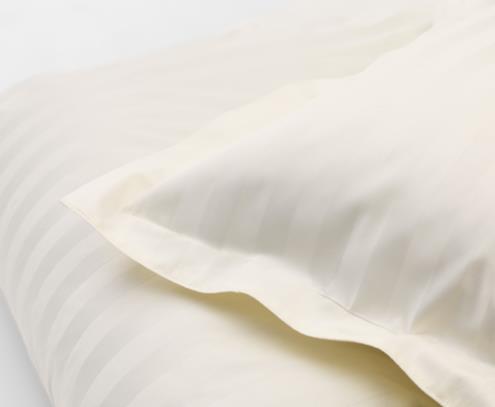 Linge de lit DUX à rayures en satin beige