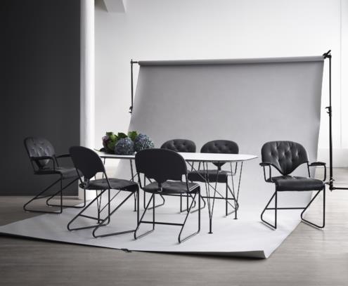 Table à manger noire blanche